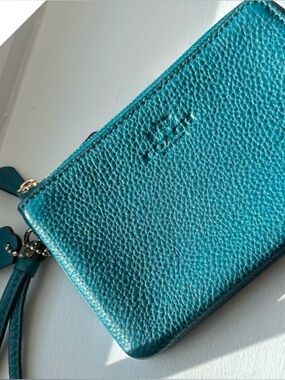 Coach Double Zip Wristlet EUC